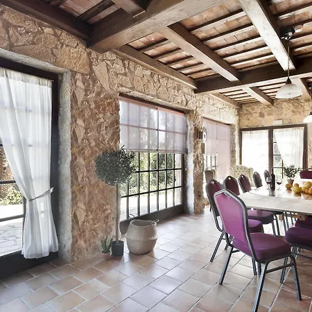 Vinyes De Lemporda فندق