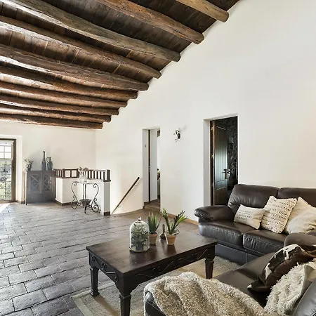 Hotel Vinyes De Lemporda Fonteta